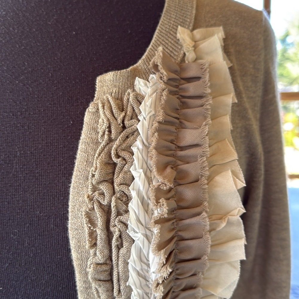 Banana Republic | Mix Ruffle Jacket - Cardigan - Picture 3 of 9